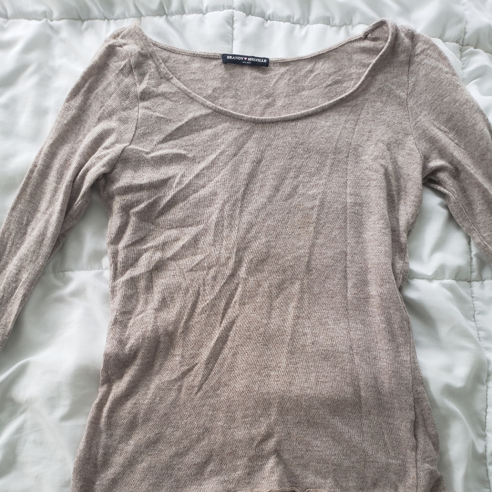 Brandy Melville sweater